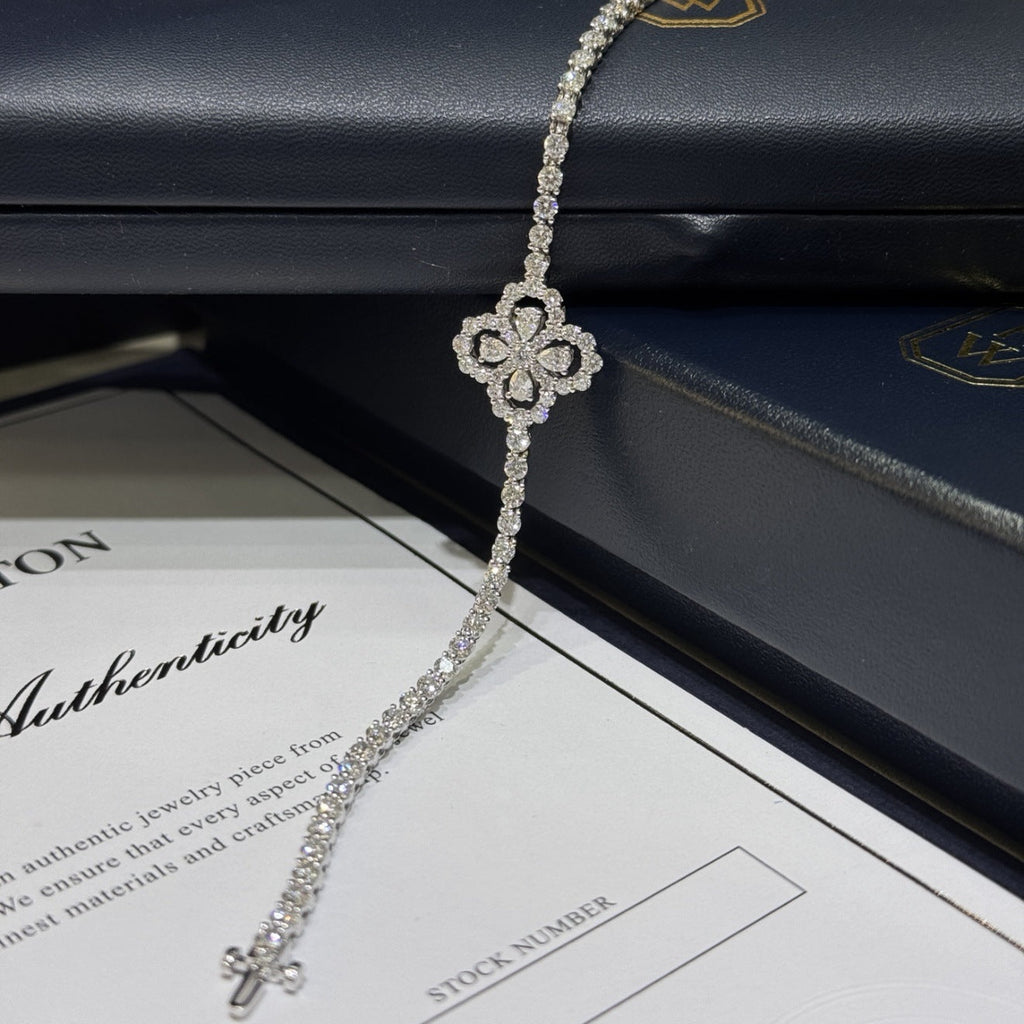 Harry Winston Style Four-Leaf Clover Cubic Zirconia Bracelet