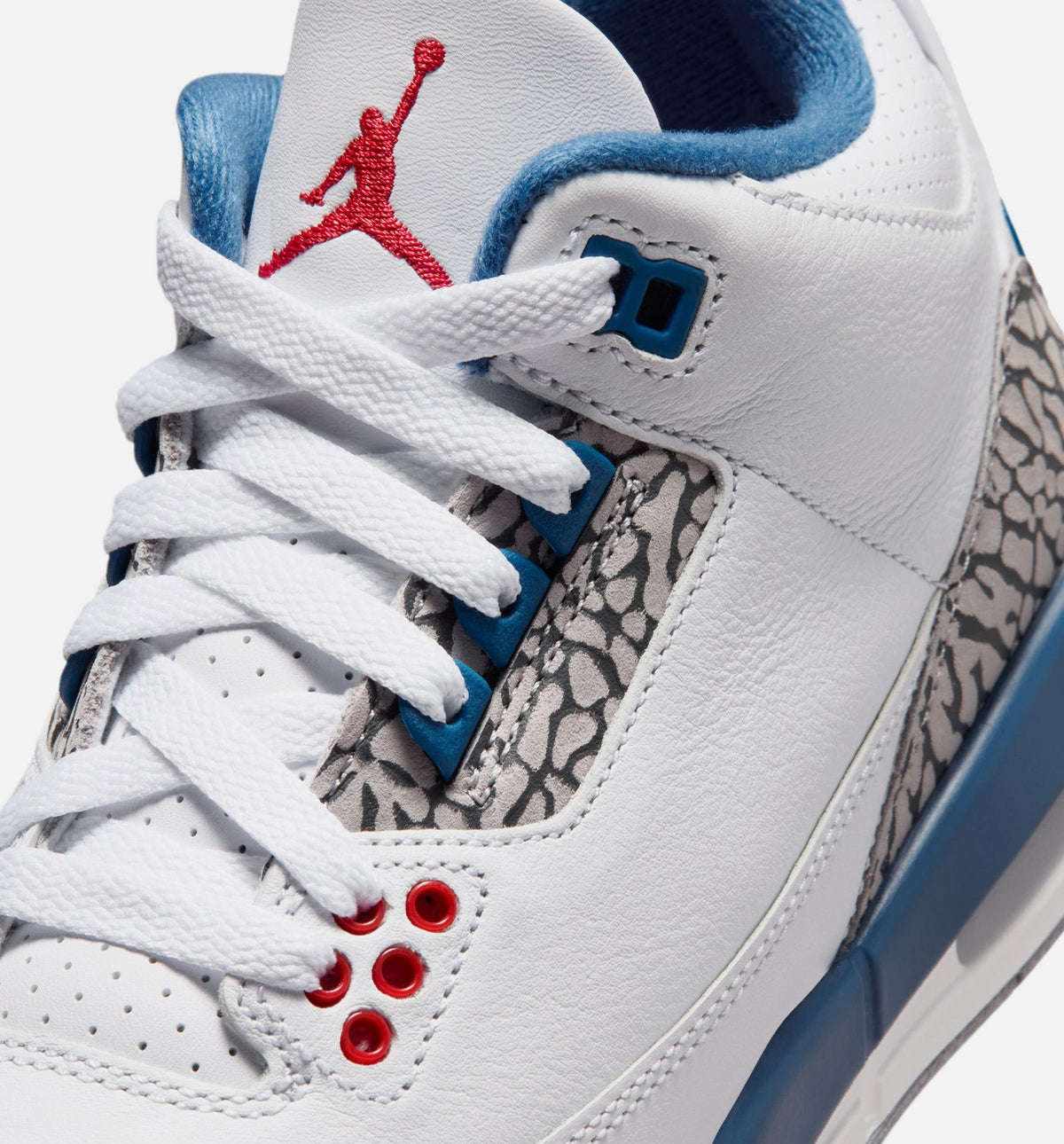 Air Jordan 3 Retro OG True Blue Grade School Lifestyle Shoe