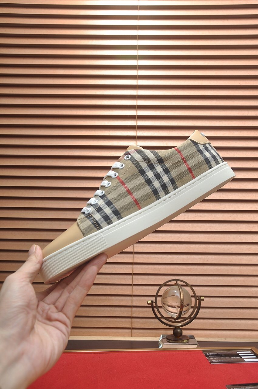 Burberry Beige Plaid Low-Top Sneakers - Lace-Up Closure